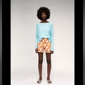 ZARA The 90’s Short Poppy Orange Cotton Flower Print High Waisted in Size 2